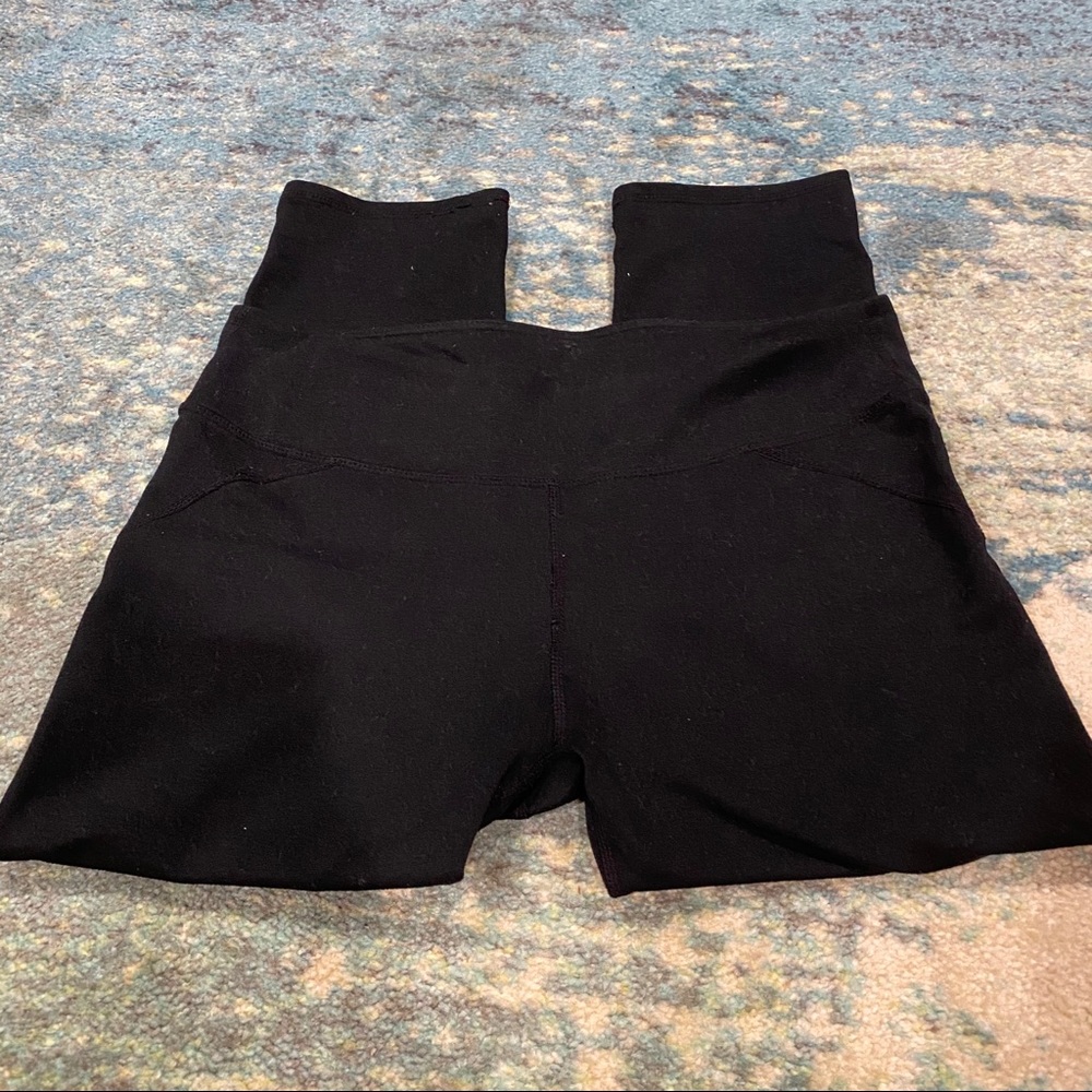 Fabletics Cropped Legging